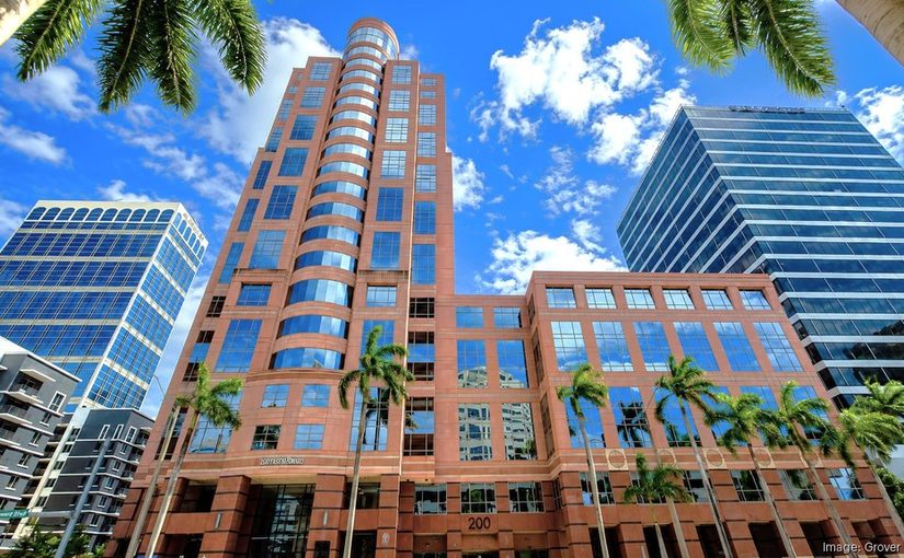 Torre de oficinas en el centro de Fort Lauderdale se vende con descuento por US$70 millones